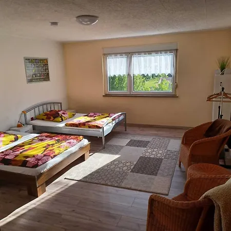 Casa vacanze Reihenhaus In Rhoen Nahe Wasserkuppe, Cleaning Included Kaltennordheim